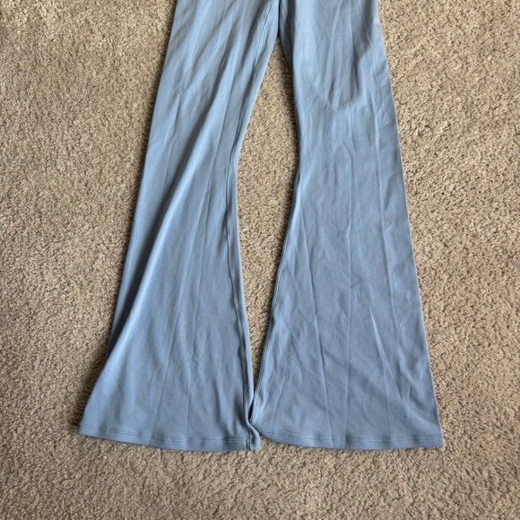 NWT OFFLINE By Aerie Real Me High Waisted Crossover Flare Legging Blue Large - Picture 5 of 15